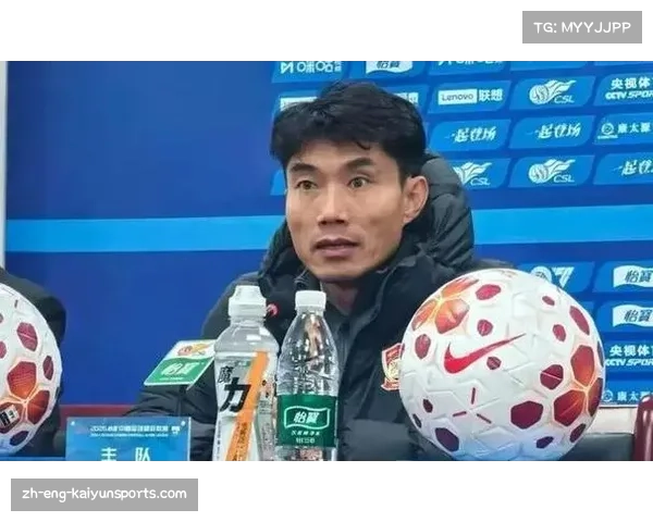 郑智临场调整与防线组织受质疑 西海岸主帅面临执教压力